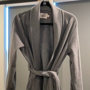 Women’s Ugg Robe. Size L. Gray